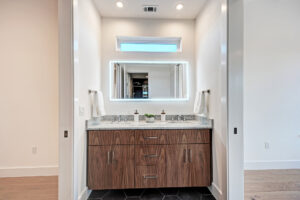 Modern-Homes-on-Tillery-Street-Austin-Texas-WOW-Master-Bathroom-Sink